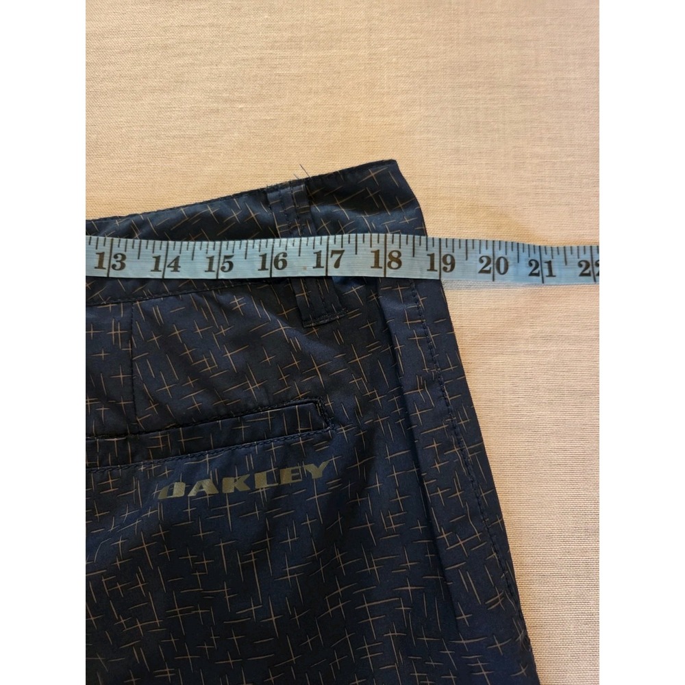 Oakley Shorts Mens Golf Performance Shorts Size 36 Flat Front Blue With Gray - Picture 6 of 8